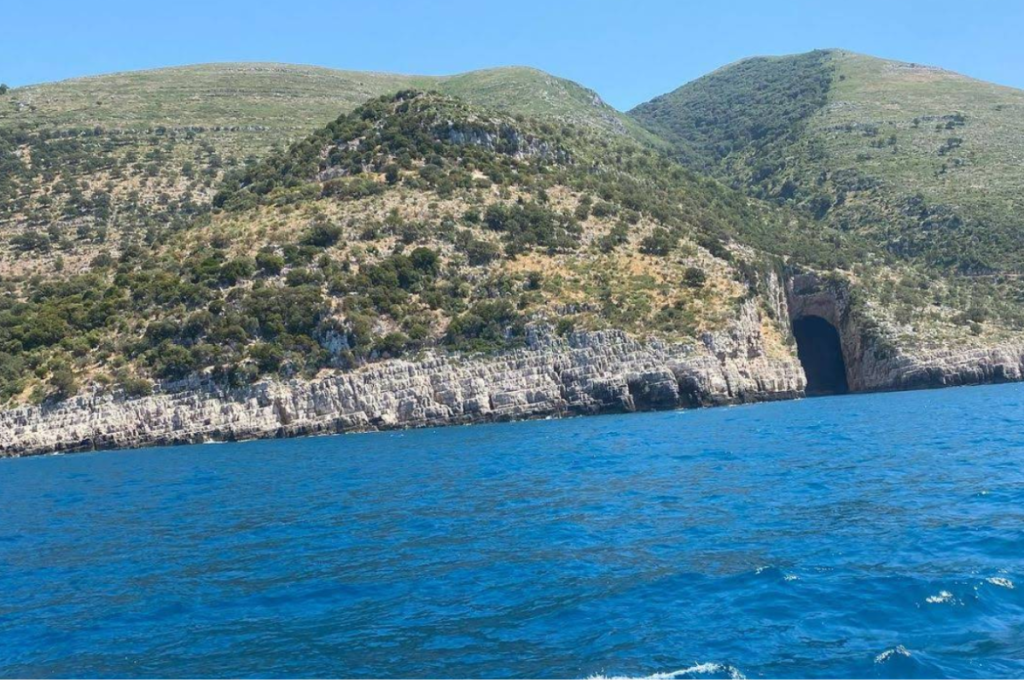 Vlora sature déjà de tourisme de masse.